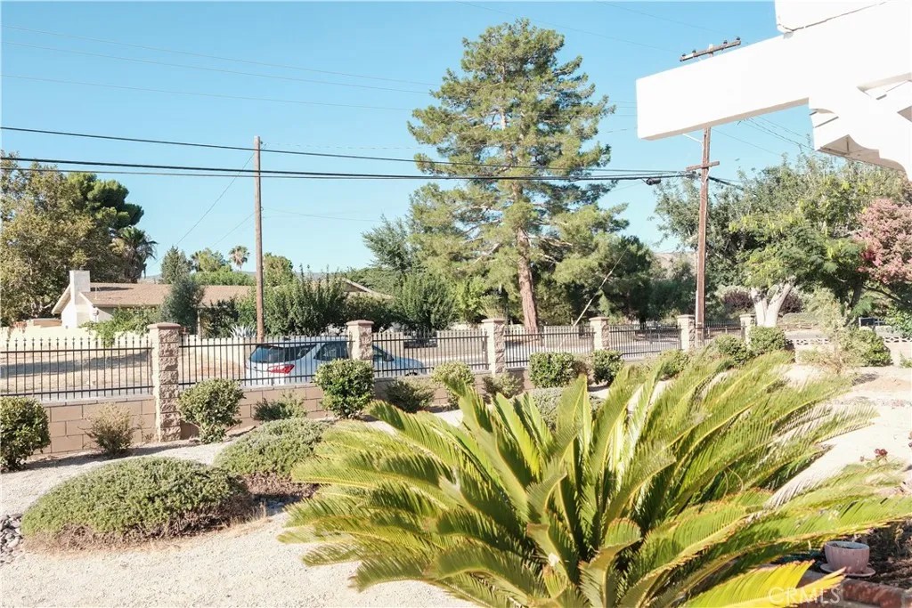 4525 W Avenue M12