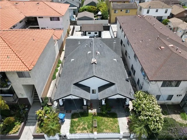 643 W 15th Street