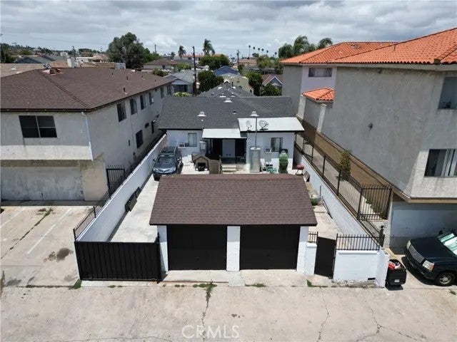 643 W 15th Street