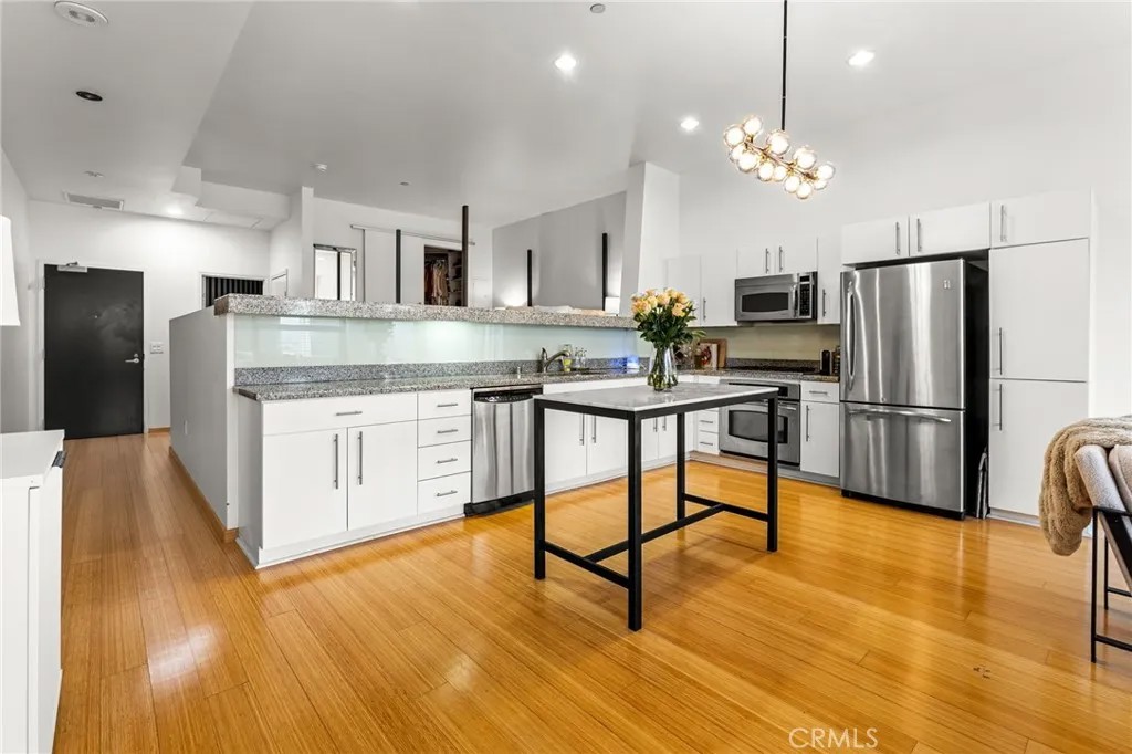 1100 Wilshire Boulevard 2608