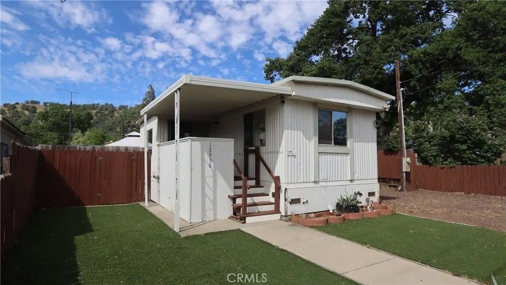 Photo of 12956 5th St, Clearlake Oaks, CA 95423 (MLS # LC26072307)