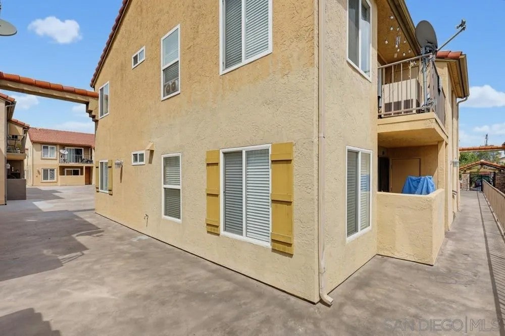4222 Menlo Ave Unit 21