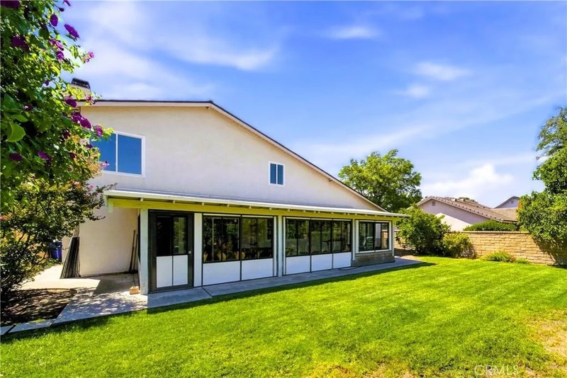 25164 Avenida Rotella