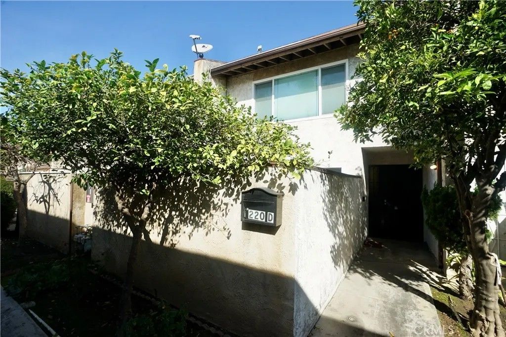 Photo of 220 N Moore Avenue #D, Monterey Park, CA 91754 (MLS # CV26019923)