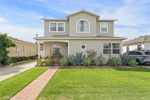 Photo of 3495 Gaviota Avenue, Long Beach, CA 90807 (MLS # PW26033641)
