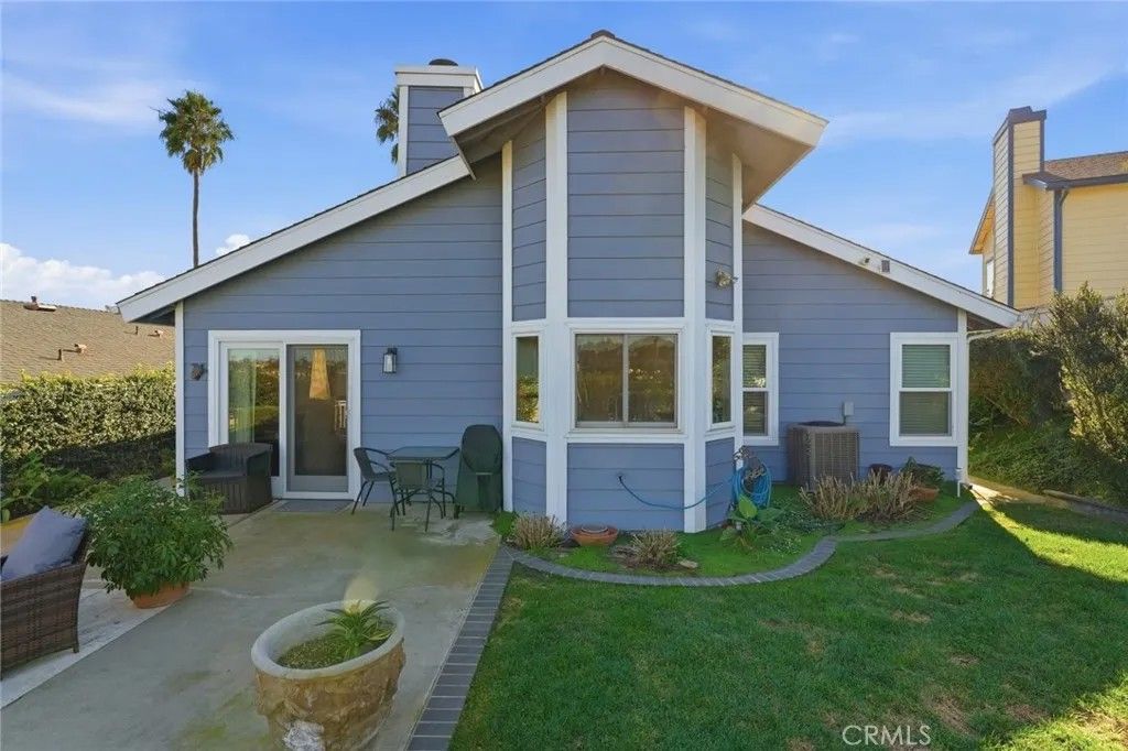 Photo of 1816 E Pointe Ave, Carlsbad, CA 92008 (MLS # OC25264103)