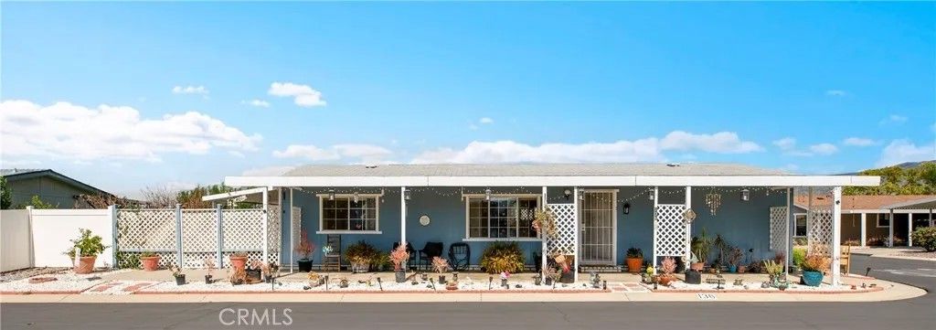Photo of 24600 Mountain Ave #136, Hemet, CA 92544 (MLS # SW26050619)