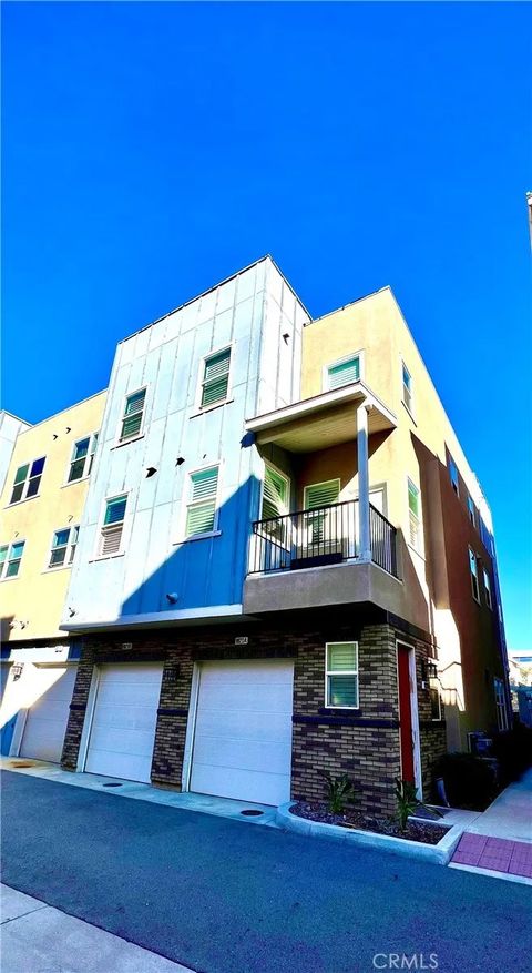 8823 Jacaranda Montclair CA 91763