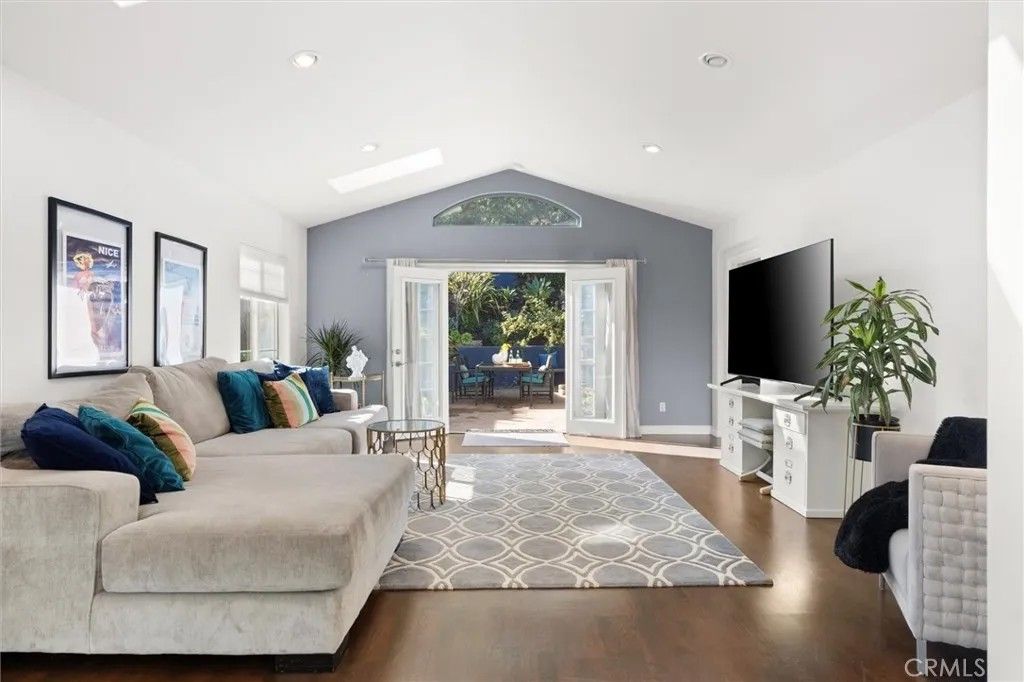 Photo of 625 Camino Real Real, Redondo Beach, CA 90277 (MLS # SB26006641)