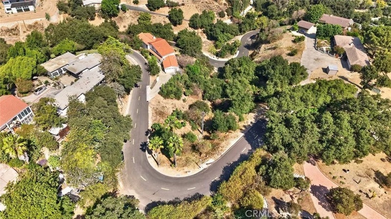 943 Hillcrest