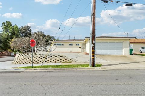 Photo of 4106 Dellwood St, San Diego, CA 92111 (MLS # 260003745)