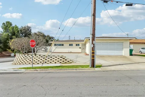 4106 Dellwood St, San Diego, CA 92111 - #: 260003745