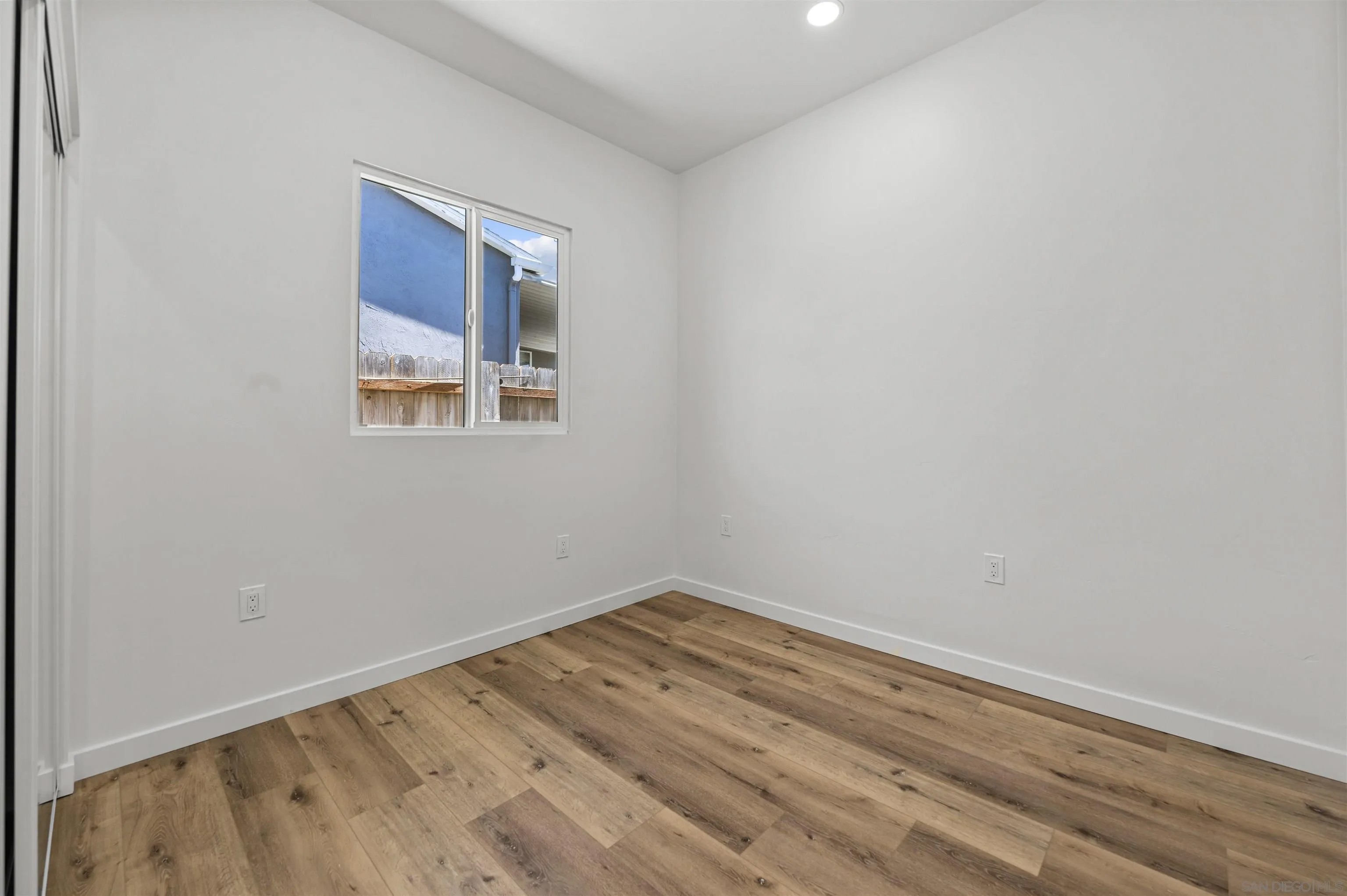 6979-81 Amherst