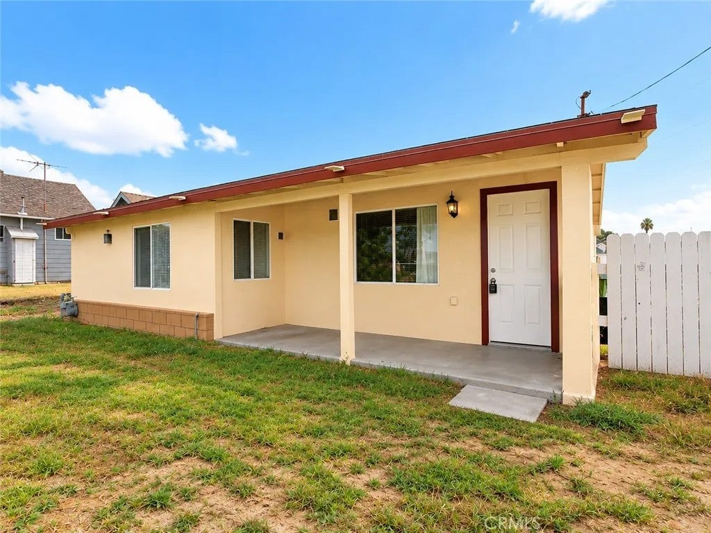 10878 Crowther Lane