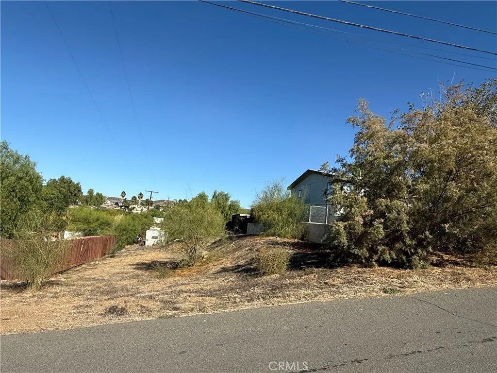 Photo of 0 Mount Vernon Pl, Menifee, CA 92587 (MLS # SW25256224)