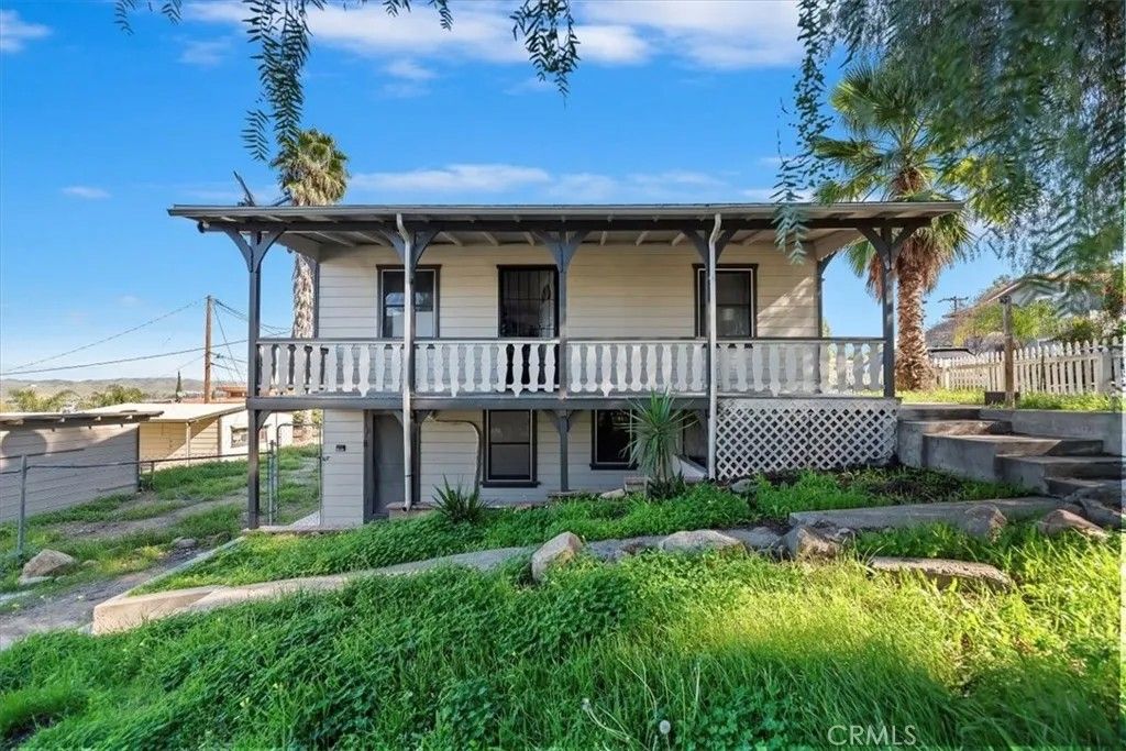 Photo of 33384 Adelfa Street, Lake Elsinore, CA 92530 (MLS # IV26023151)