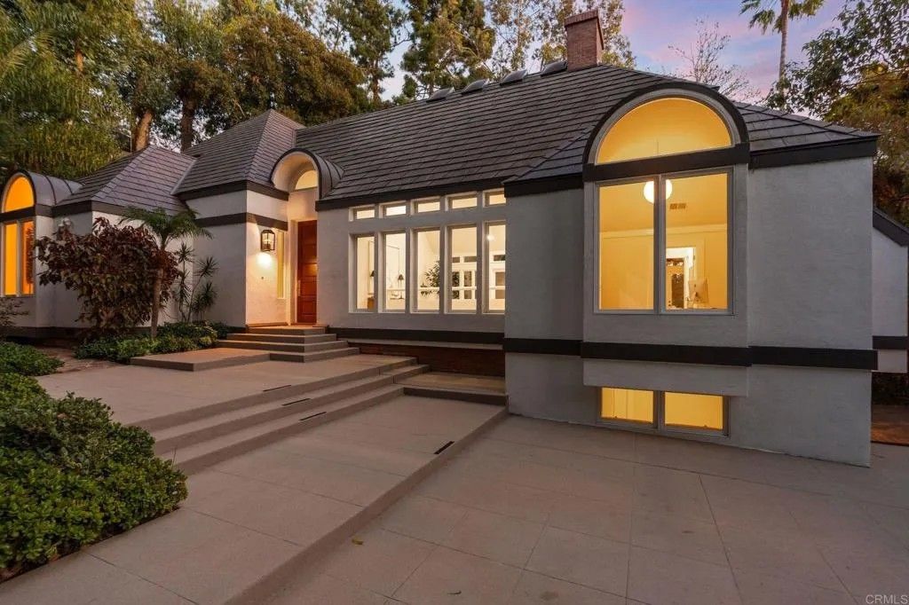 Photo of 1765 Ivy Road, Oceanside, CA 92054 (MLS # NDP2602164)