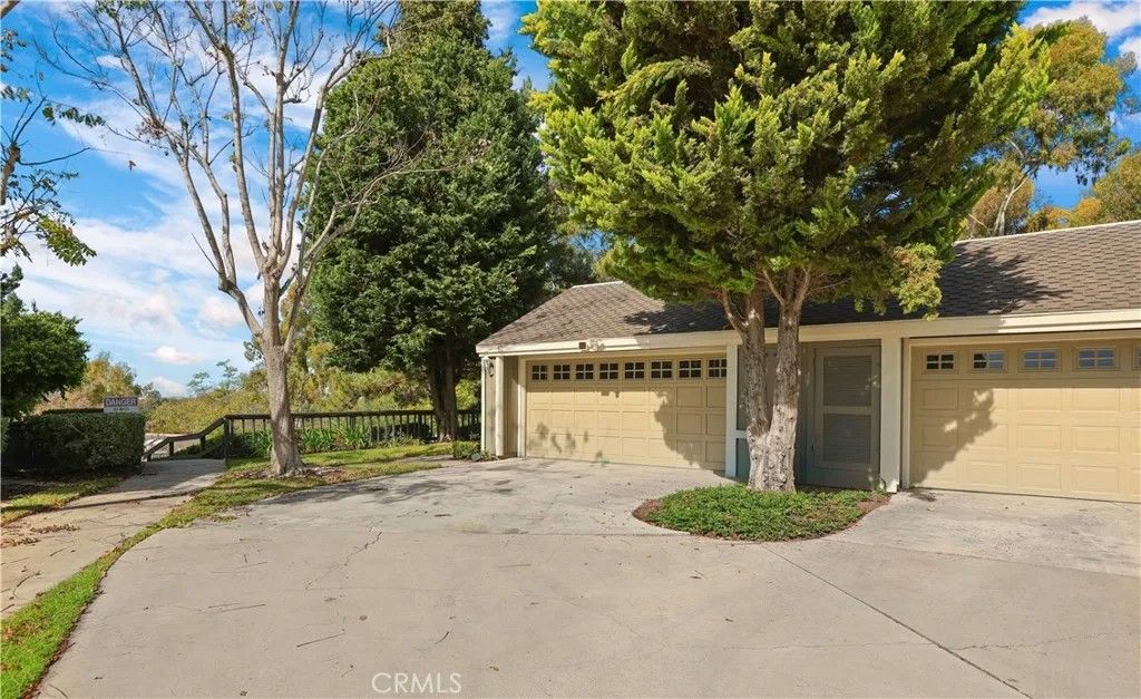 Photo of 17 Cool Brook, Irvine, CA 92603 (MLS # PW26033713)