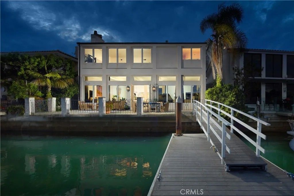 Photo of 8 Linda Isle, Newport Beach, CA 92660 (MLS # NP25265139)