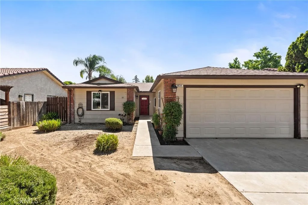 3034 N Marty