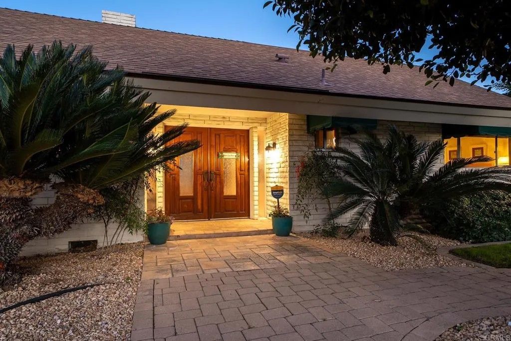 Photo of 1029 Rippey St, El Cajon, CA 92020 (MLS # PTP2600395)