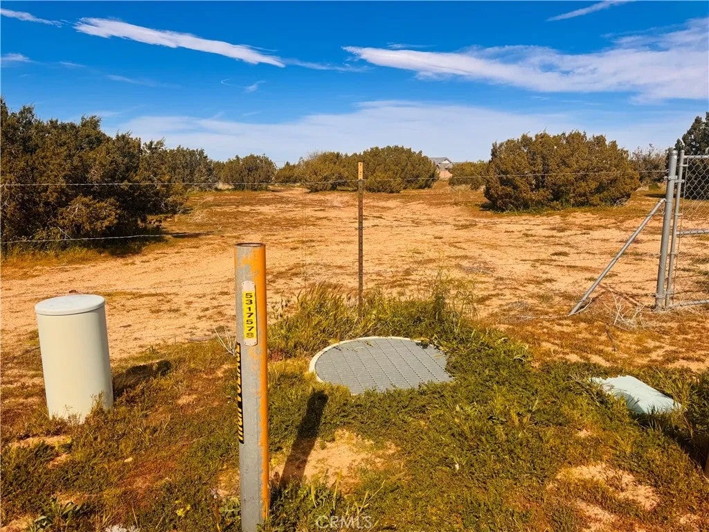 Photo of 22 West Ave O8, Palmdale, CA 93551 (MLS # SR26041912)