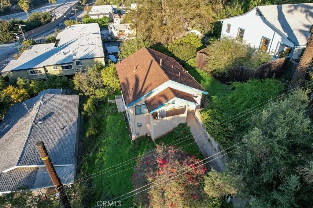 Photo of 2125 Cove Avenue, Los Angeles, CA 90039 (MLS # SR25266752)