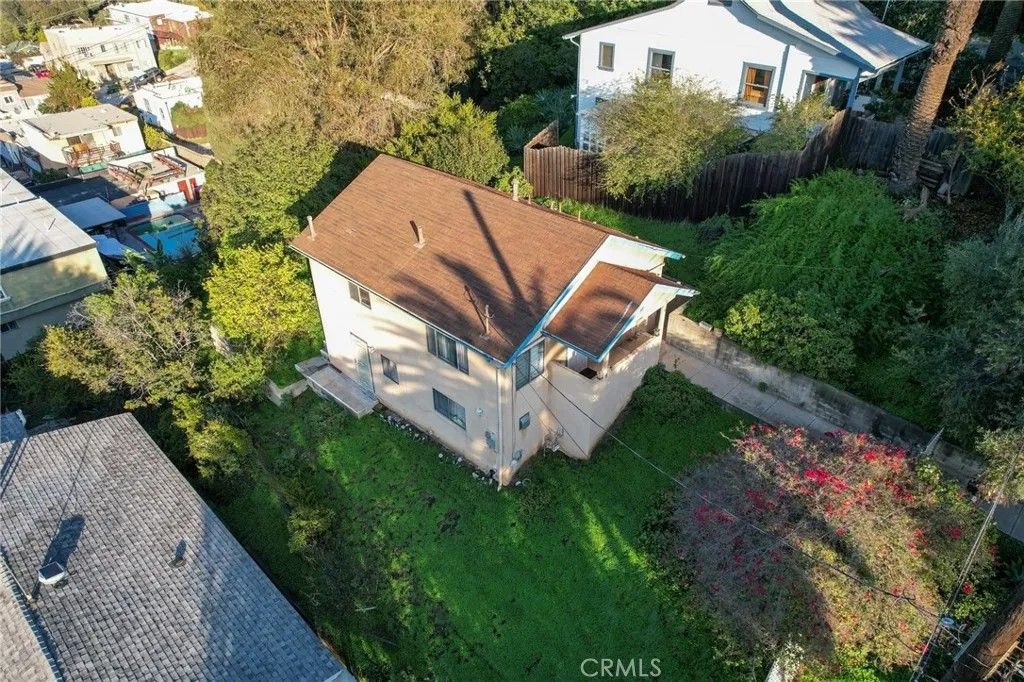 Photo of 2125 Cove Avenue, Los Angeles, CA 90039 (MLS # SR25266752)