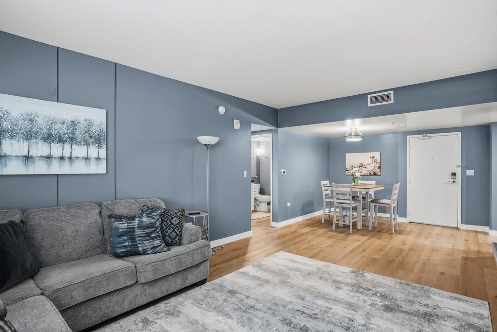 Photo of 425 W Beech St #314, San Diego, CA 92101 (MLS # 260009948)