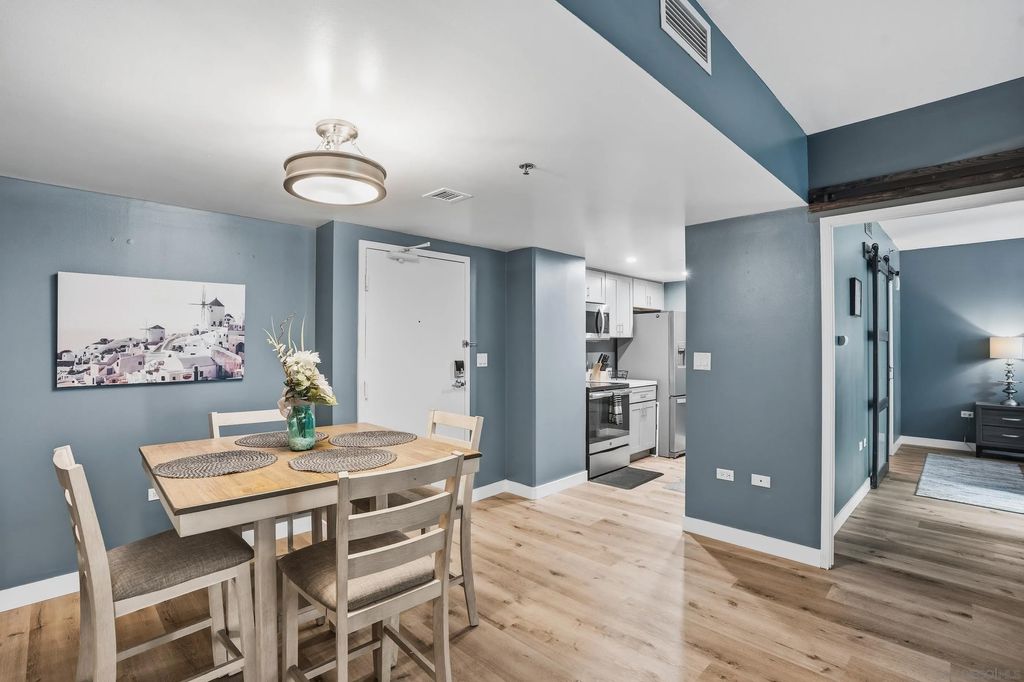 Photo of 425 W Beech St #314, San Diego, CA 92101 (MLS # 260009948)