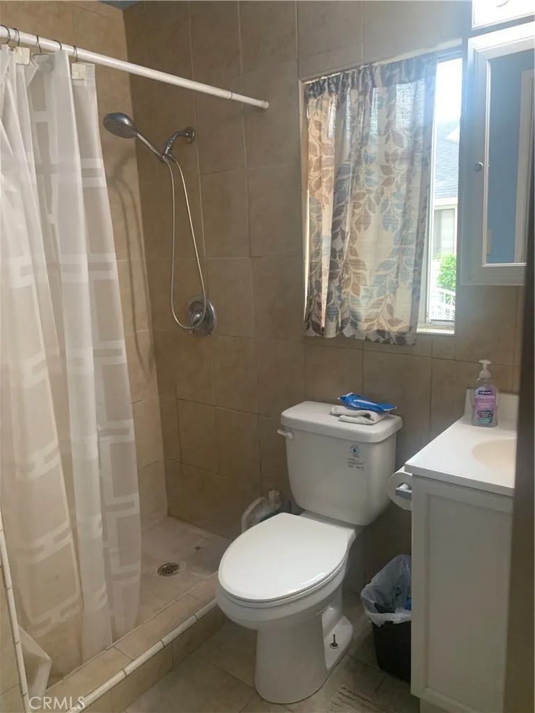 5542 Pico Vista