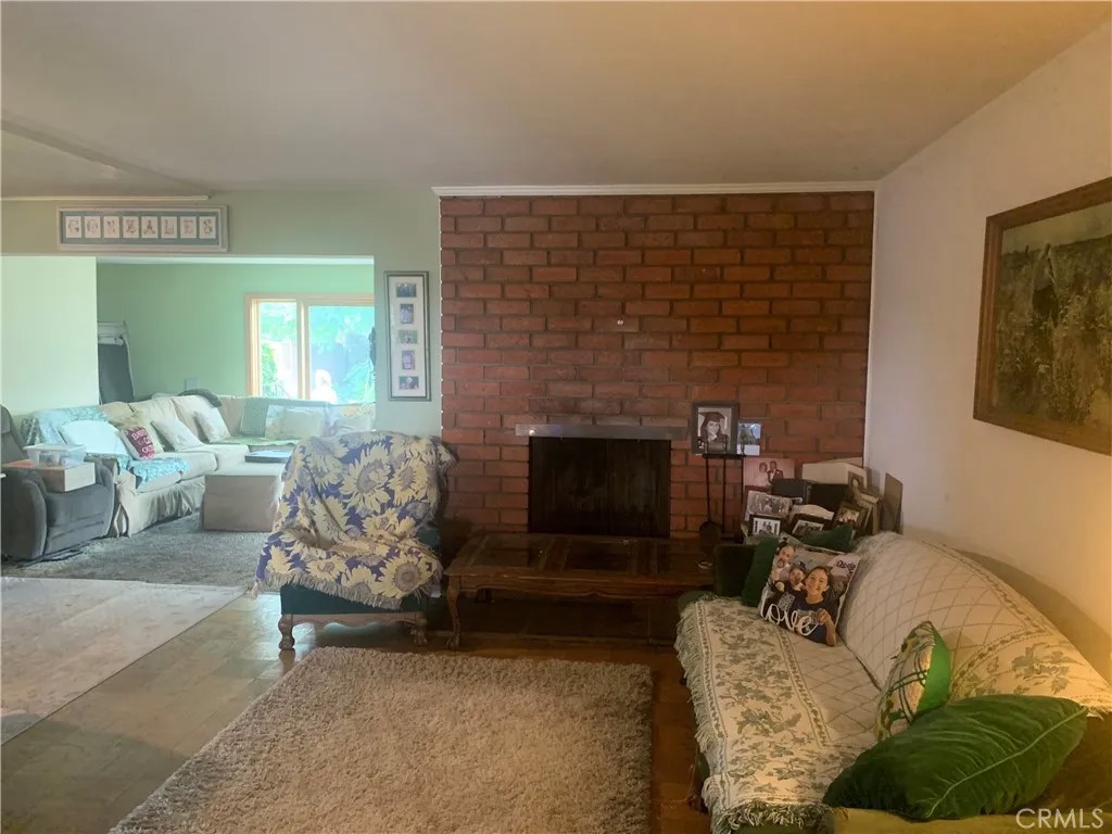 5542 Pico Vista