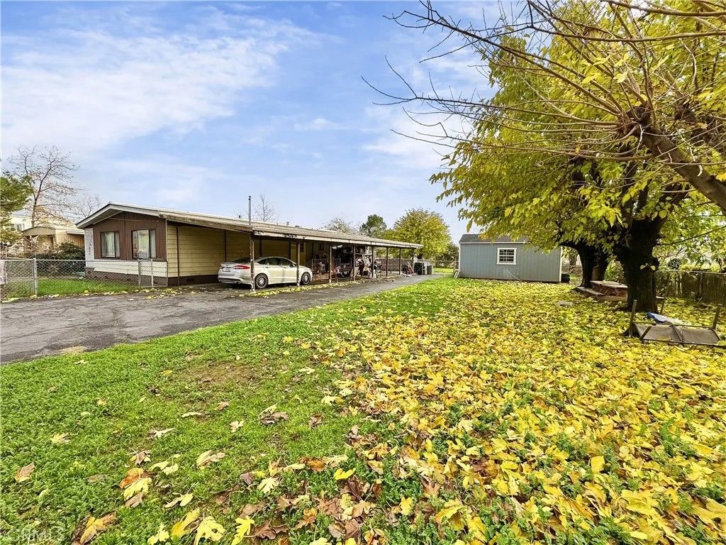 Photo of 745 Yuba Ave, Oroville, CA 95965 (MLS # OR25280495)