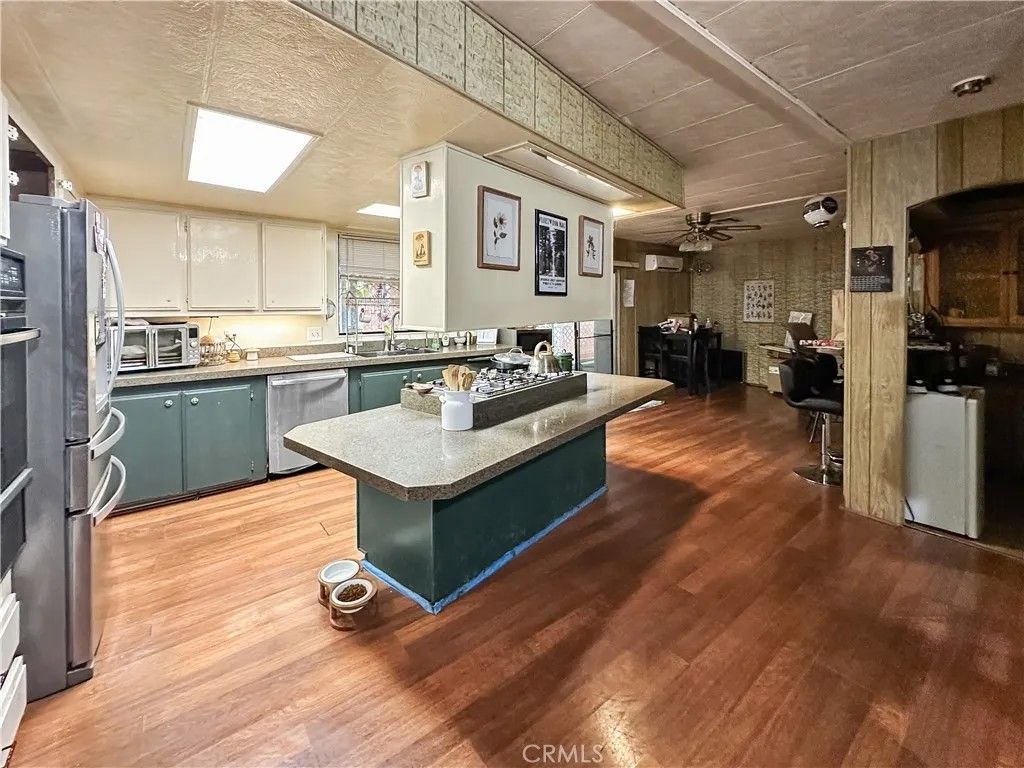 Photo of 745 Yuba Ave, Oroville, CA 95965 (MLS # OR25280495)