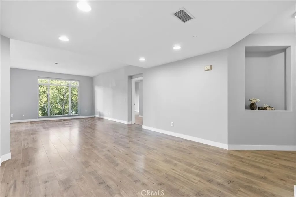 8275 Station Village 3201