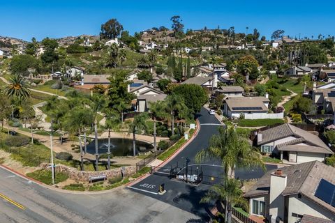 Tiny photo for 1952 Buckskin Gln, Escondido, CA 92027 (MLS # 250041893)