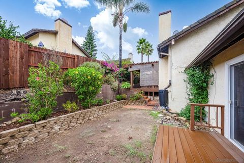 Tiny photo for 1952 Buckskin Gln, Escondido, CA 92027 (MLS # 250041893)