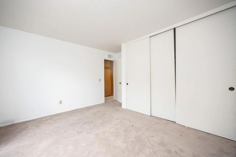 Tiny photo for 1952 Buckskin Gln, Escondido, CA 92027 (MLS # 250041893)