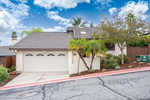 Tiny photo for 1952 Buckskin Gln, Escondido, CA 92027 (MLS # 250041893)