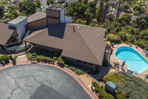 Tiny photo for 1952 Buckskin Gln, Escondido, CA 92027 (MLS # 250041893)
