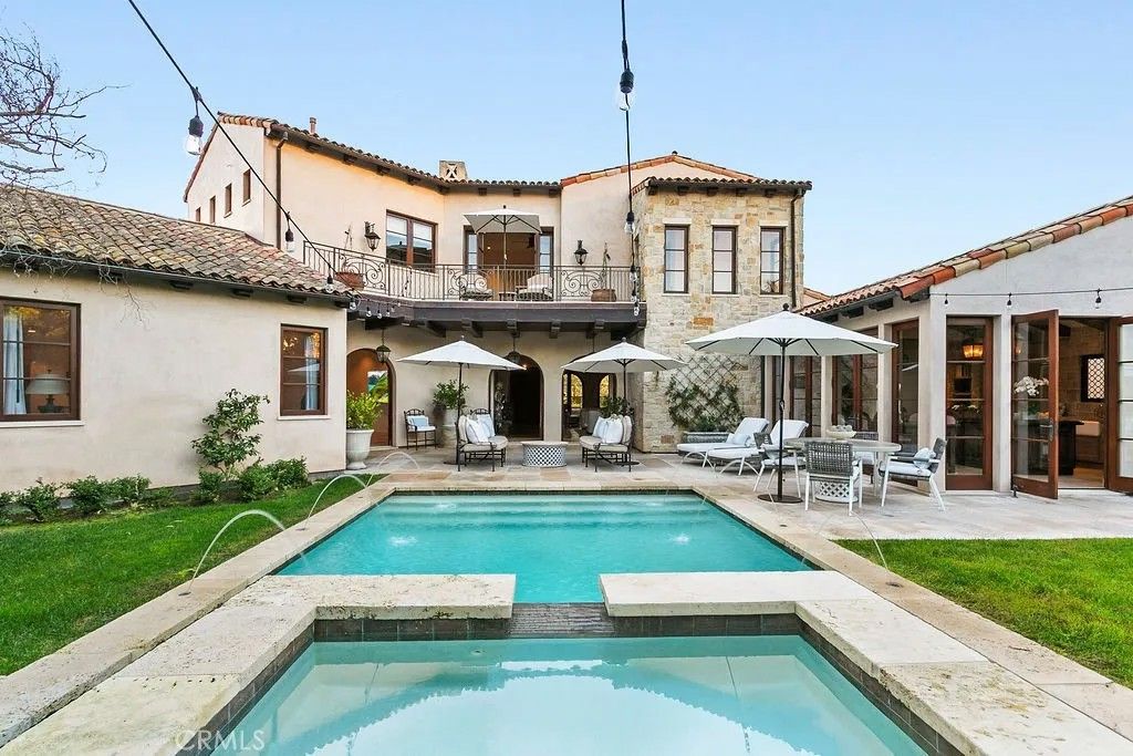 Photo of 136 Emerald Bay, Laguna Beach, CA 92651 (MLS # LG26001896)