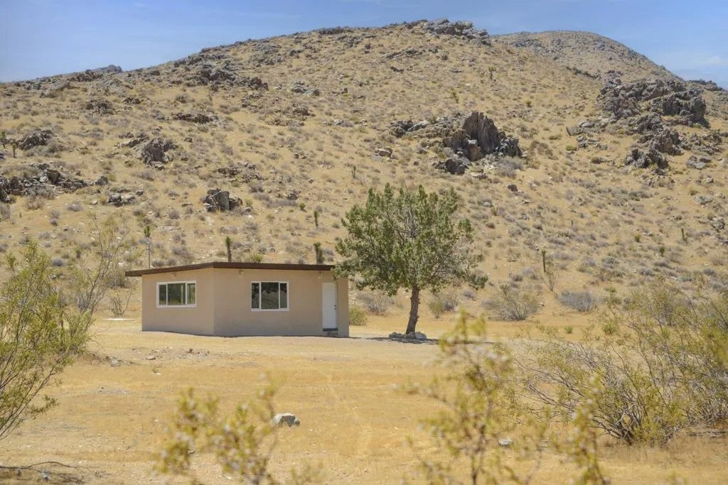 27127 Zuni Road