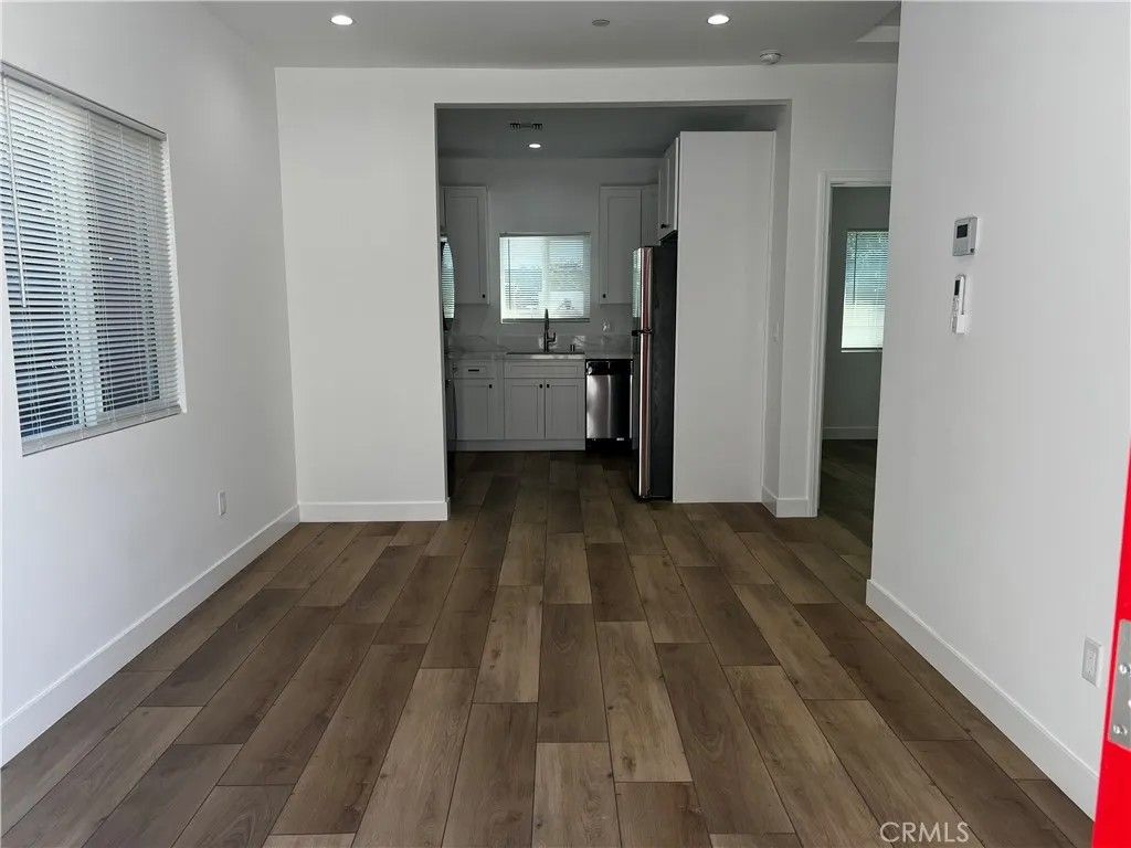 Photo of 5952 Balcom Avenue, Encino, CA 91316 (MLS # SR25236339)