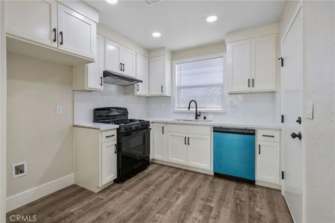 Tiny photo for 766 Lincoln Street, Hanford, CA 93230 (MLS # FR25251741)