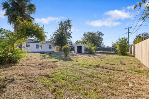 Tiny photo for 766 Lincoln Street, Hanford, CA 93230 (MLS # FR25251741)
