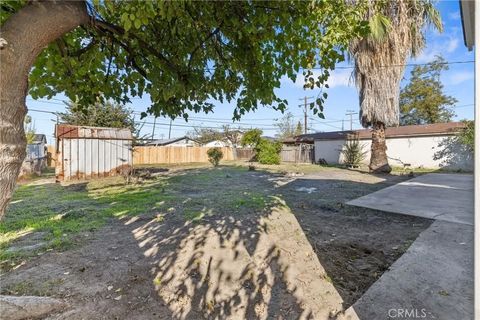 Tiny photo for 766 Lincoln Street, Hanford, CA 93230 (MLS # FR25251741)