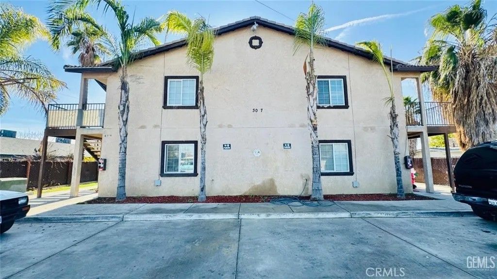 Photo of 3017 Potomac Ave, Bakersfield, CA 93307 (MLS # SR25280917)