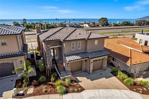 Photo of 2733 Barcelona Street, Pismo Beach, CA 93449 (MLS # SC26006082)