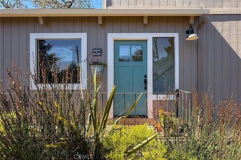 2911 Ernest Place