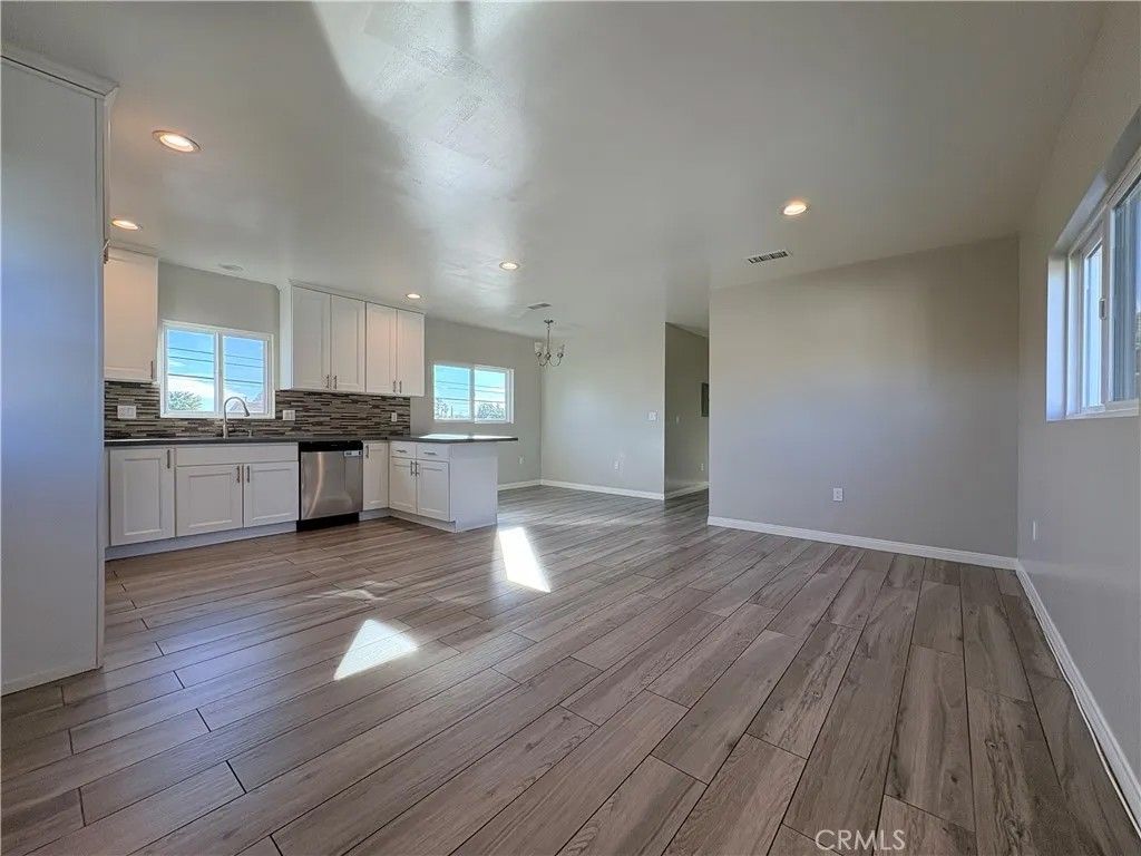 Photo of 10246 Odessa, Granada Hills, CA 91343 (MLS # SR26007721)